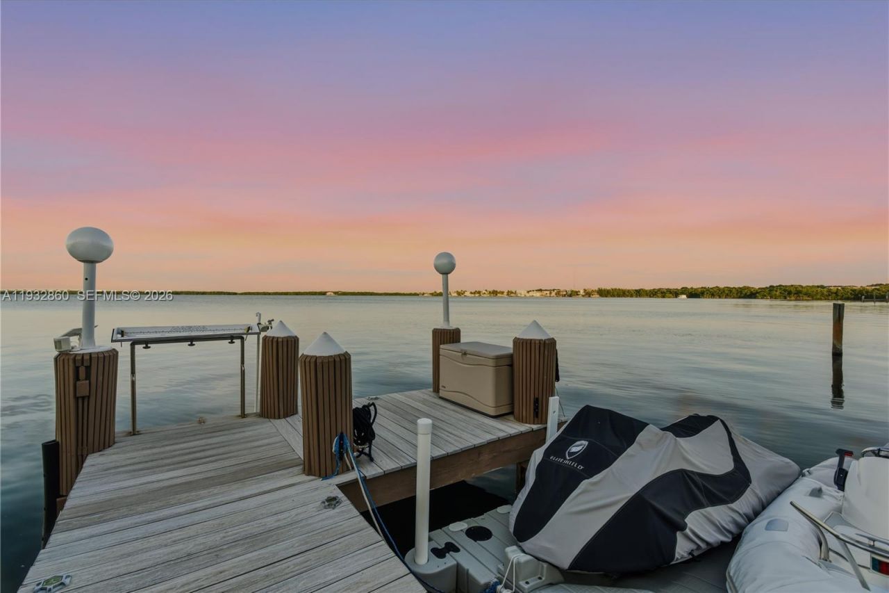 16 North Dr, Key Largo, FL 33037 Photo