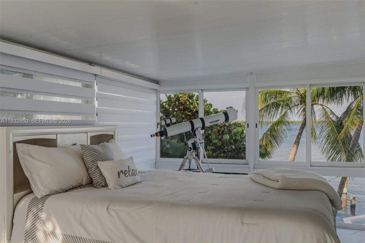 16 North Dr, Key Largo, FL 33037 Photo