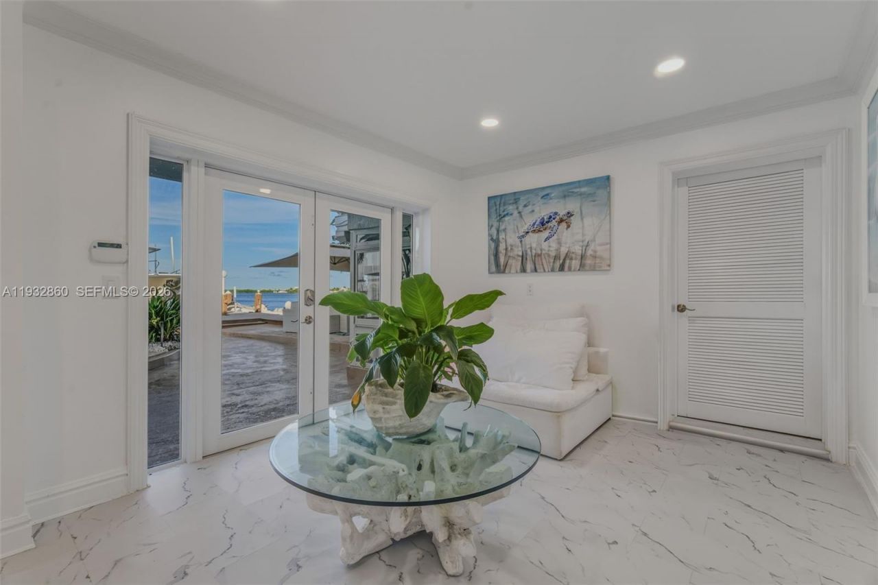 16 North Dr, Key Largo, FL 33037 Photo