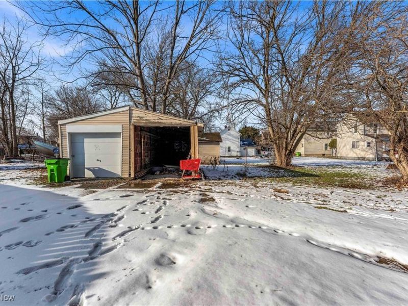 337 Lucas Street, Barberton, OH 44203 Photo 30