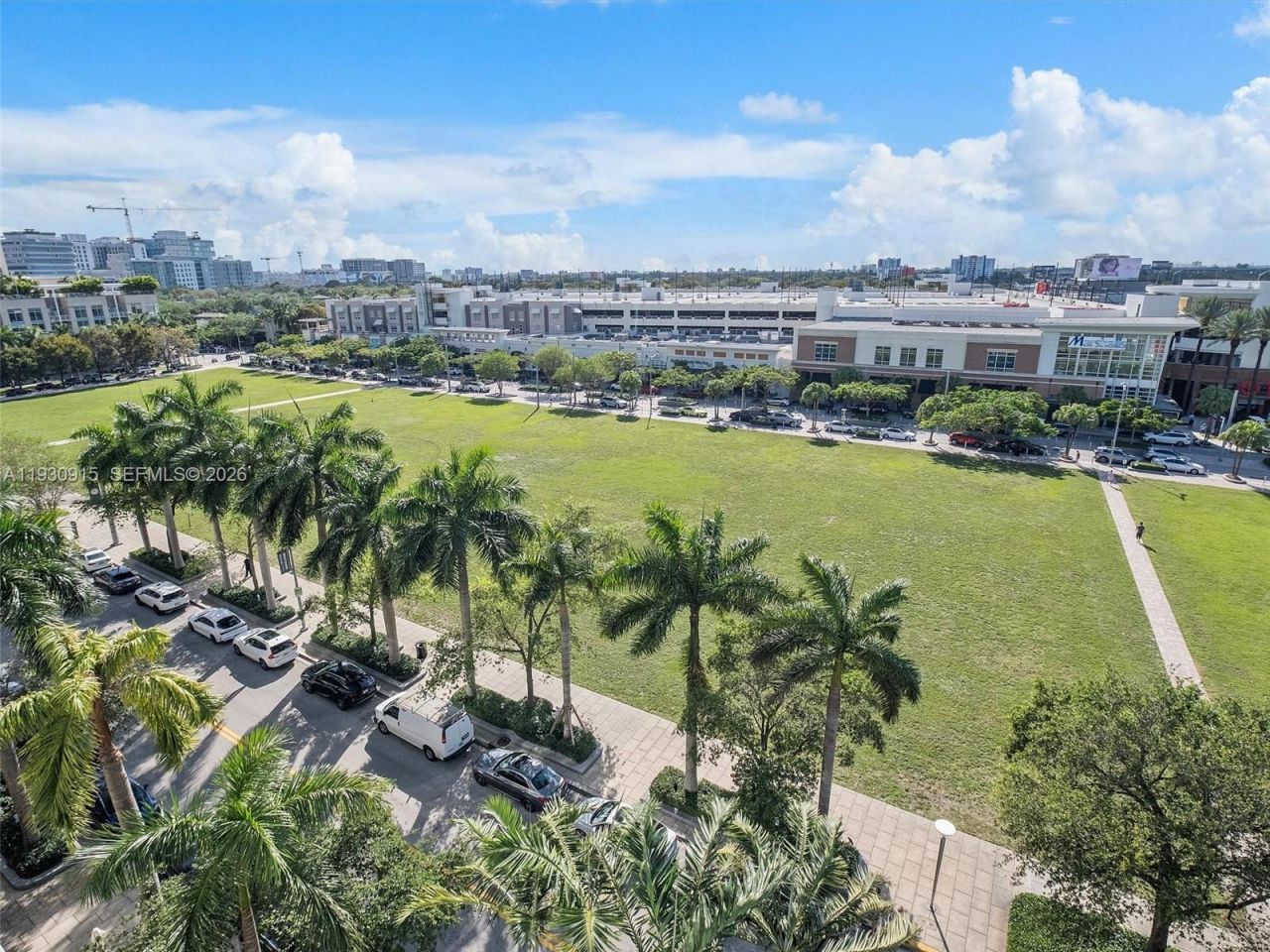 3470 E Coast Ave, Unit H1605, Miami, FL 33137 Photo