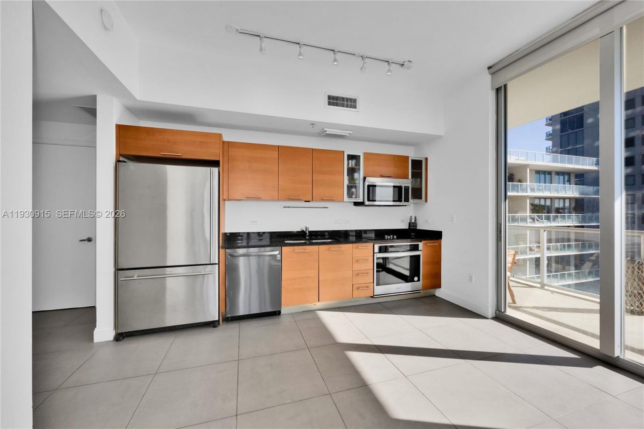 3470 E Coast Ave, Unit H1605, Miami, FL 33137 Photo