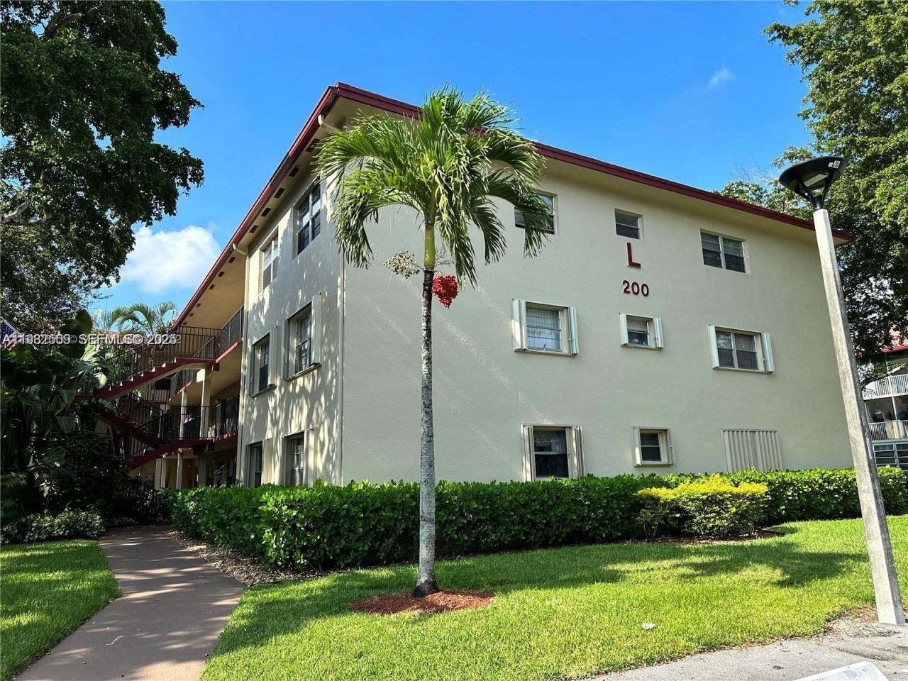 200 SW 132nd Way, Unit 104L, Pembroke Pines, FL 33027 Photo