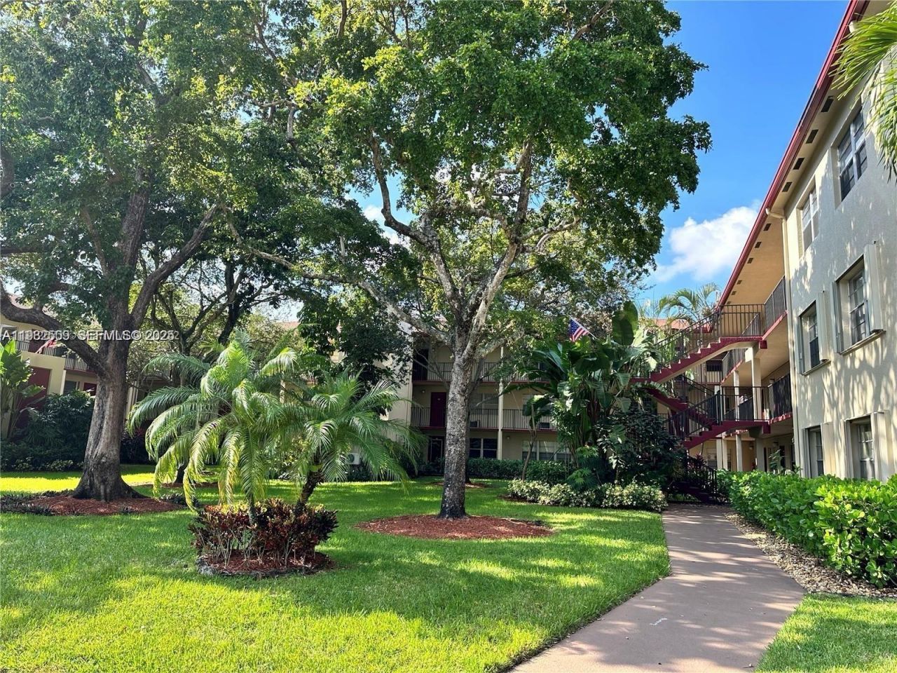 200 SW 132nd Way, Unit 104L, Pembroke Pines, FL 33027 Photo