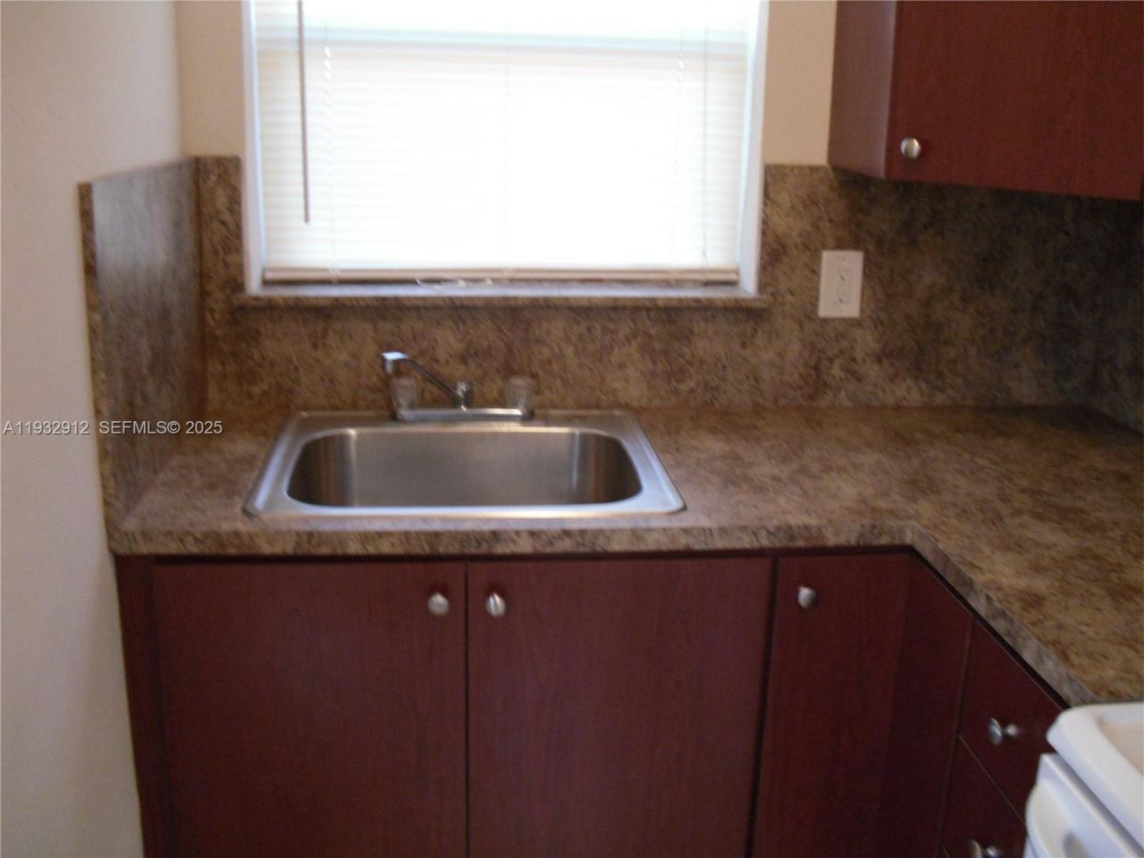 1675 NE 150th St , Unit 3, Miami, FL 33181 Photo