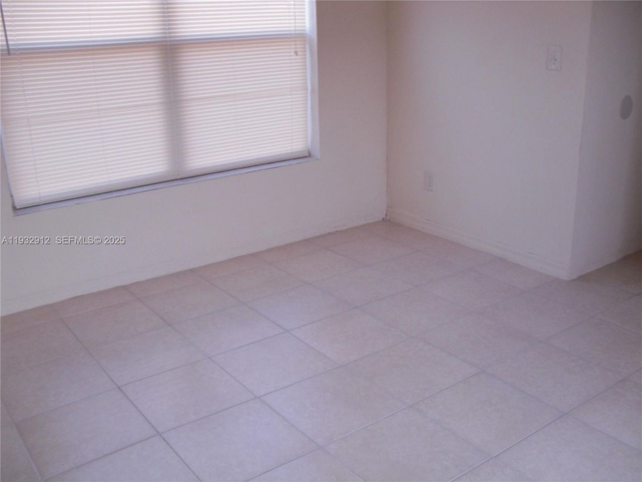 1675 NE 150th St , Unit 3, Miami, FL 33181 Photo