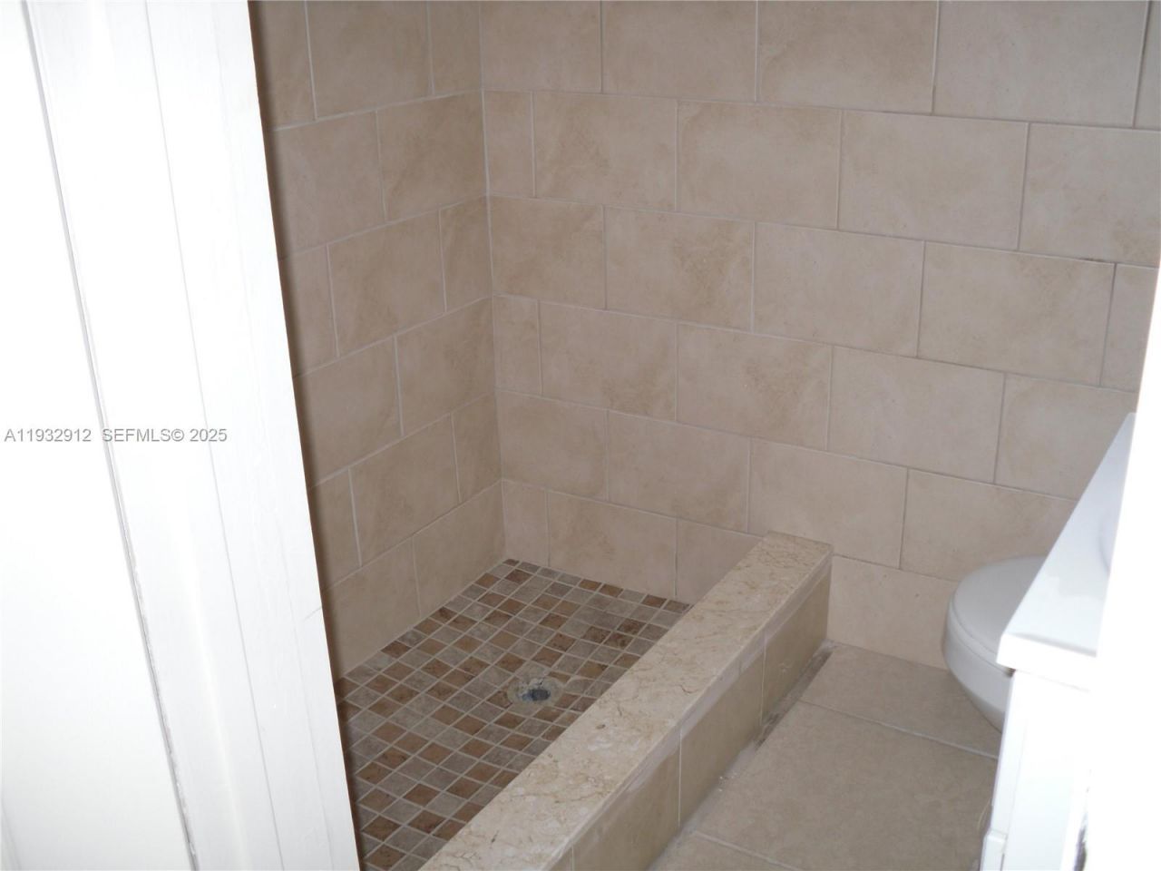 1675 NE 150th St , Unit 3, Miami, FL 33181 Photo