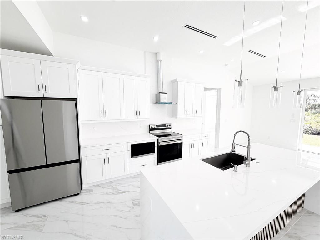 852 Chipley St E, Lehigh Acres, FL 33974 Photo