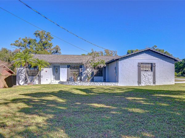 2109 LITHIA PINECREST ROAD, VALRICO, FL 33596