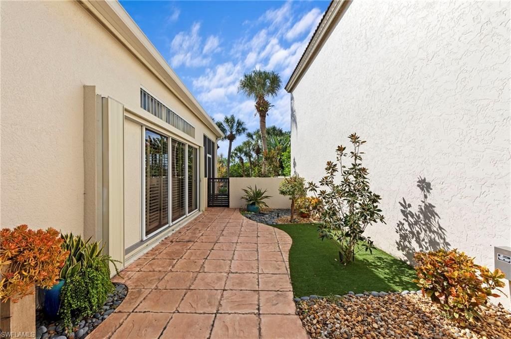 27567 Riverbank Dr, Bonita Springs, FL 34134 Photo