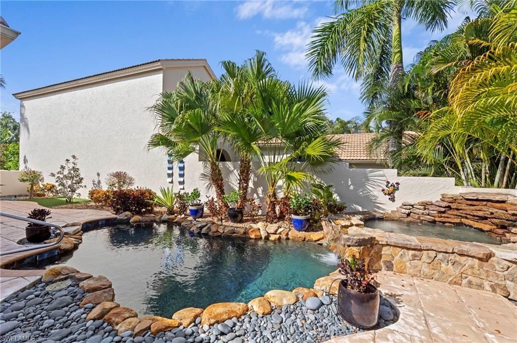 27567 Riverbank Dr, Bonita Springs, FL 34134 Photo