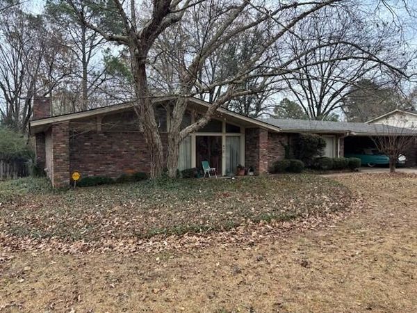 472 S Eshman Ave, West Point, MS 39773