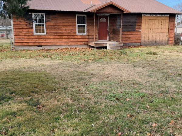 817 N 4th, Okemah, OK 74859