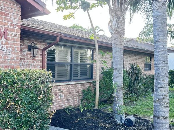 2842 Somerset Road Road, Lake Worth, FL 33462