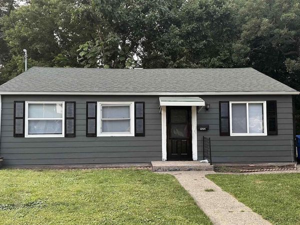 902 39TH Street Court, Moline, IL 61265