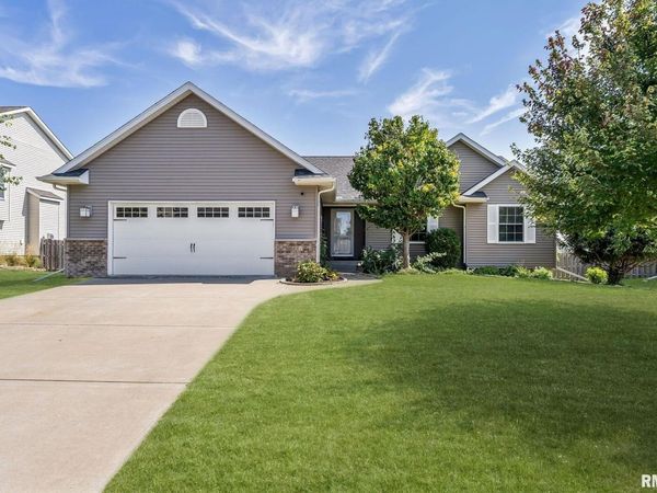 6451 FRIENDSHIP, Bettendorf, IA 52722