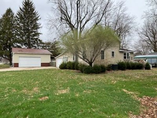 417 NE 2ND Street, Galva, IL 61434