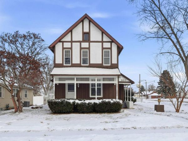 503 W Palace, Geneseo, IL 61252