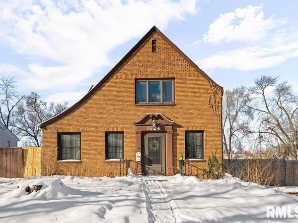 1624 14 1/2 Street, Rock Island, IL 61201