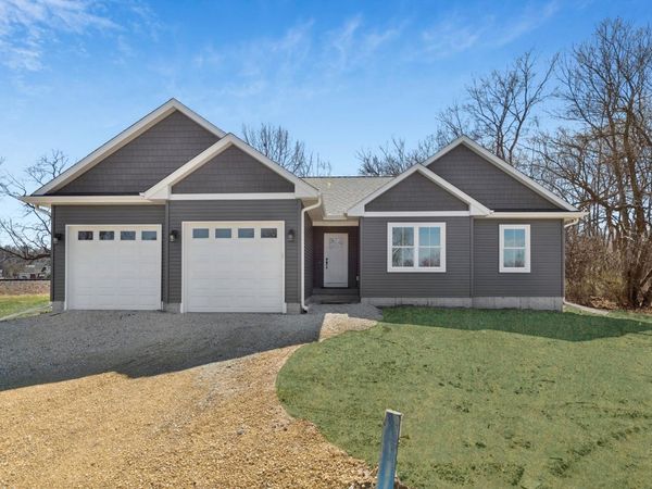 1531 Tyler Court, Camanche, IA 52730