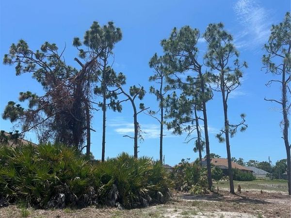 11 MEDALIST WAY, ROTONDA WEST, FL 33947
