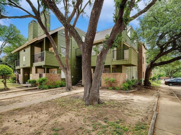 9831 Walnut Street , Unit 212, Dallas, TX 75243