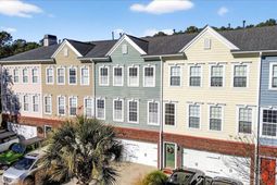 3456 Claremont Street photo 4