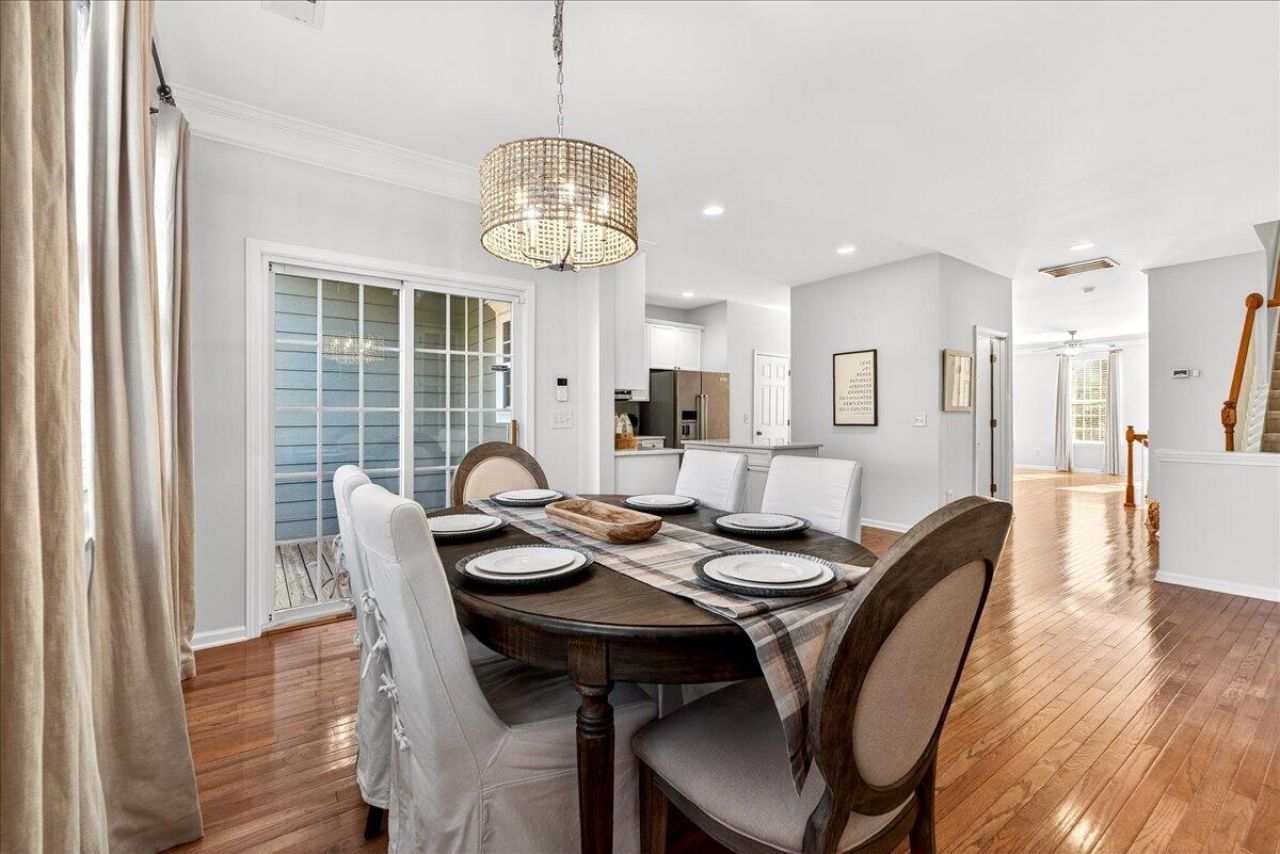 3456 Claremont Street Photo 20