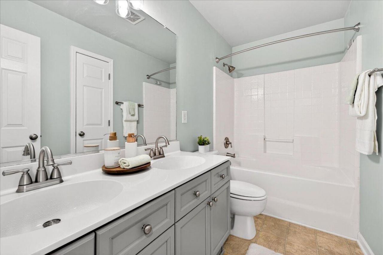 3456 Claremont Street Photo 28