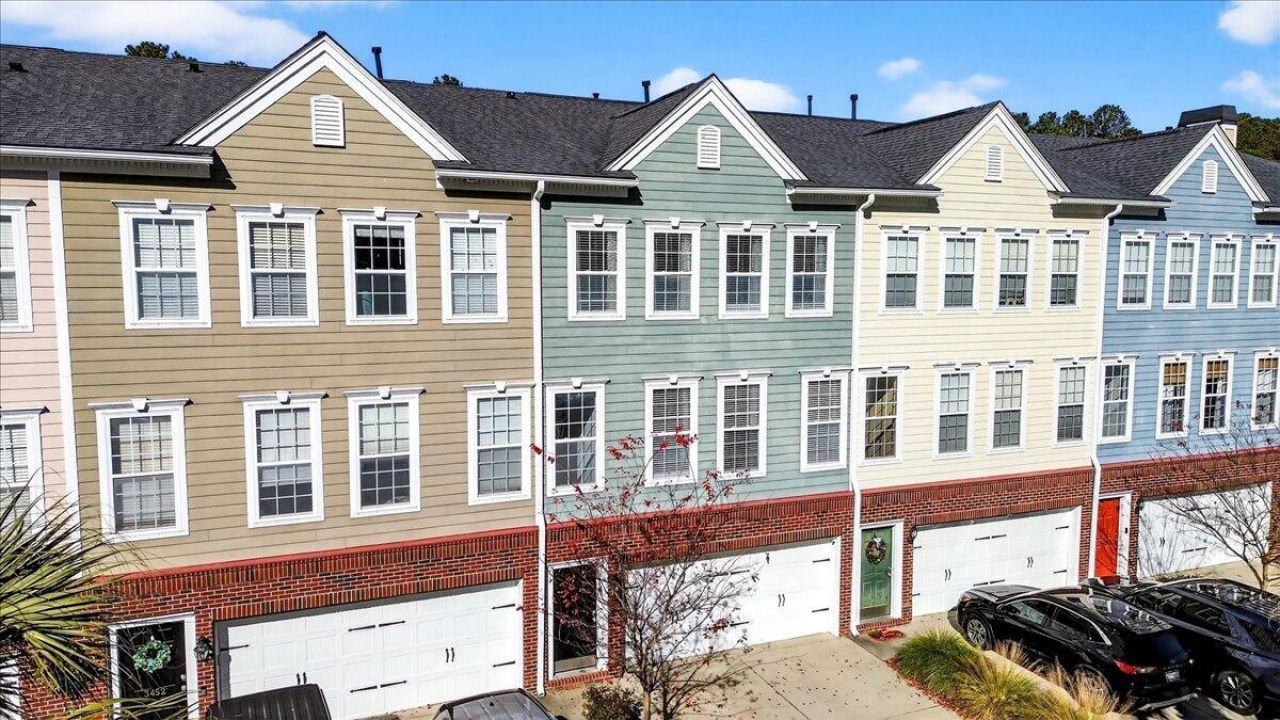 3456 Claremont Street Photo 3