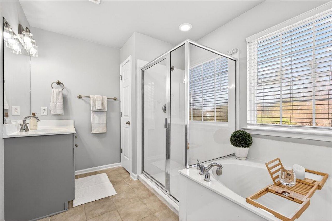 3456 Claremont Street Photo 35