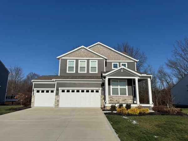 148 Country Meadow Lane, Wadsworth, OH 44281