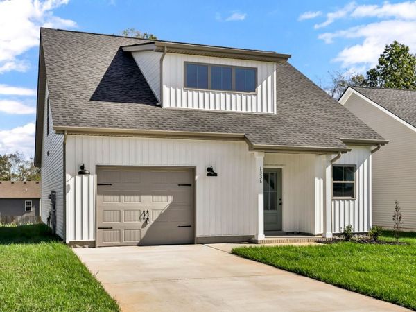1338 Isaiah Dr, Clarksville, TN 37042