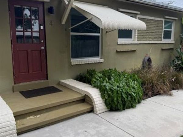 1141 NE 16th Avenue, Unit 4, Fort Lauderdale, FL 33304