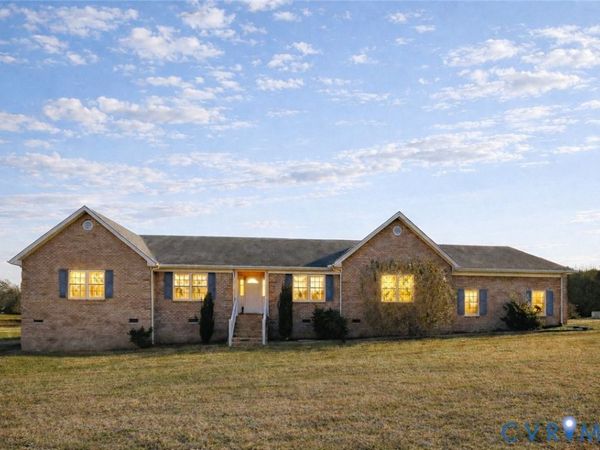 59 Taylor Farms Road, Kenbridge, VA 23944
