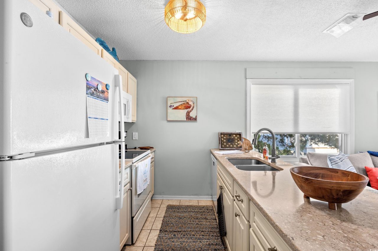 1425 N Waccamaw Dr. Photo 15