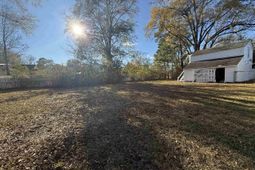 305 E Bamberg St. photo 4