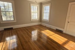 305 E Bamberg St. photo 4