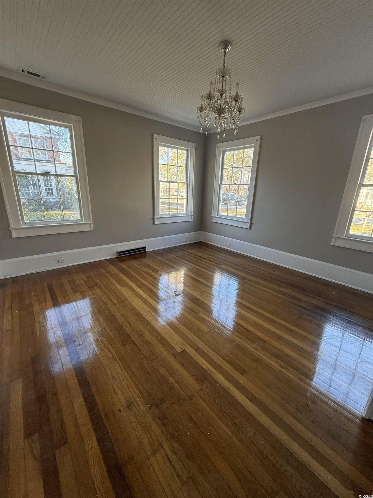 305 E Bamberg St. Photo 6