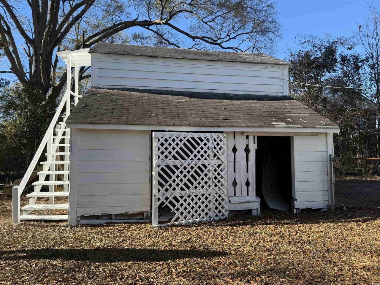 305 E Bamberg St. Photo 8