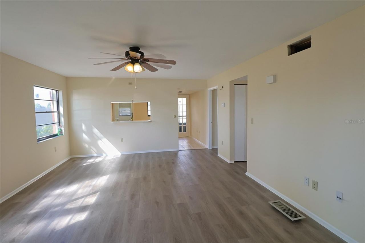 2515 Bayshore Gardens Parkway, Unit 9, Bradenton, FL 34207 Photo
