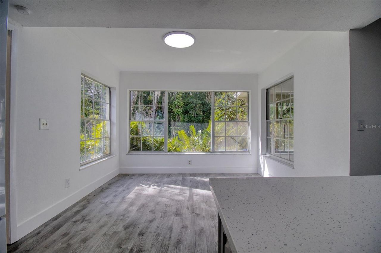 15715 Almondwood Drive, Tampa, FL 33613 Photo