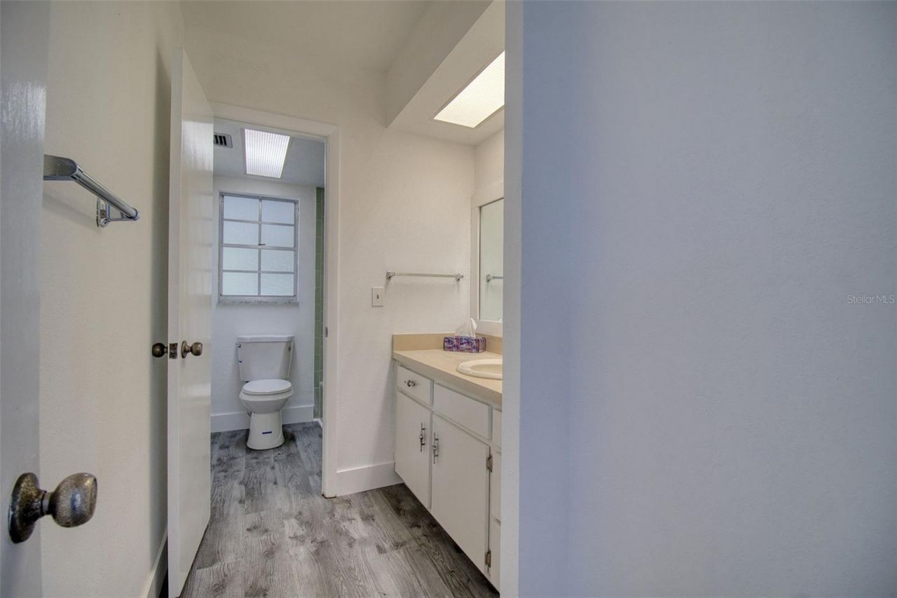 15715 Almondwood Drive, Tampa, FL 33613 Photo