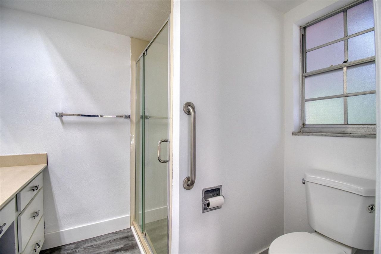 15715 Almondwood Drive, Tampa, FL 33613 Photo