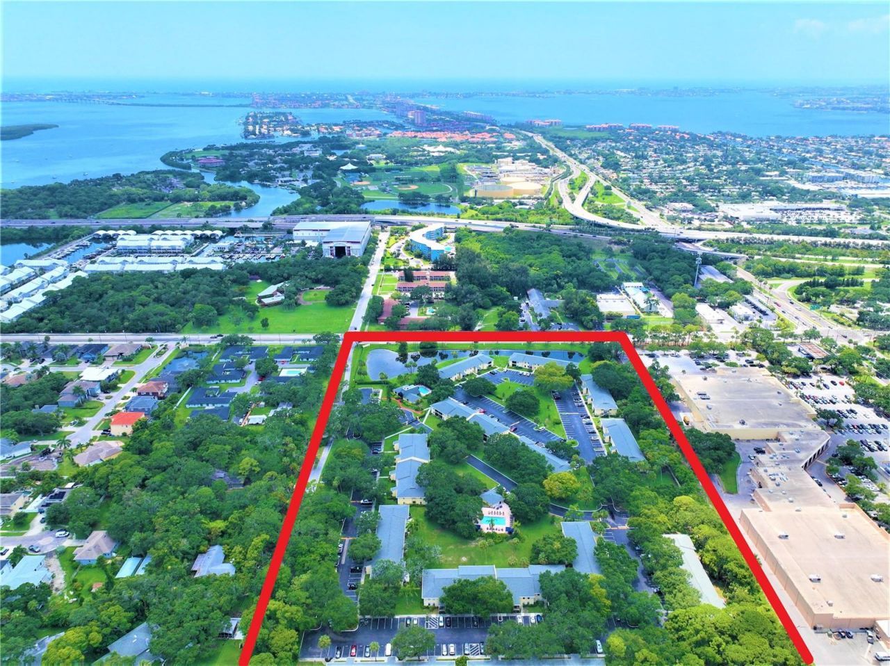 3001 58th Avenue S, Unit 904, Saint Petersburg, FL 33712 Main Photo