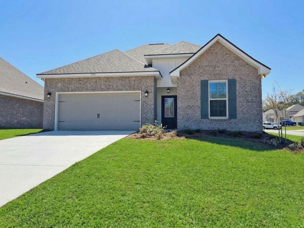 2731 Louis Circle, Crestview, FL 32536