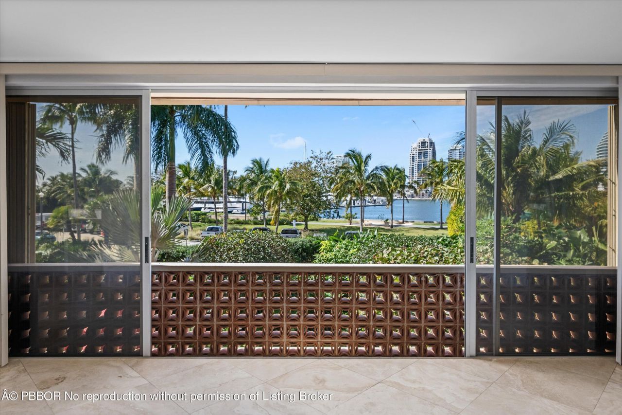 369 S Lake Drive, Unit 2E, Palm Beach, FL 33480 Photo