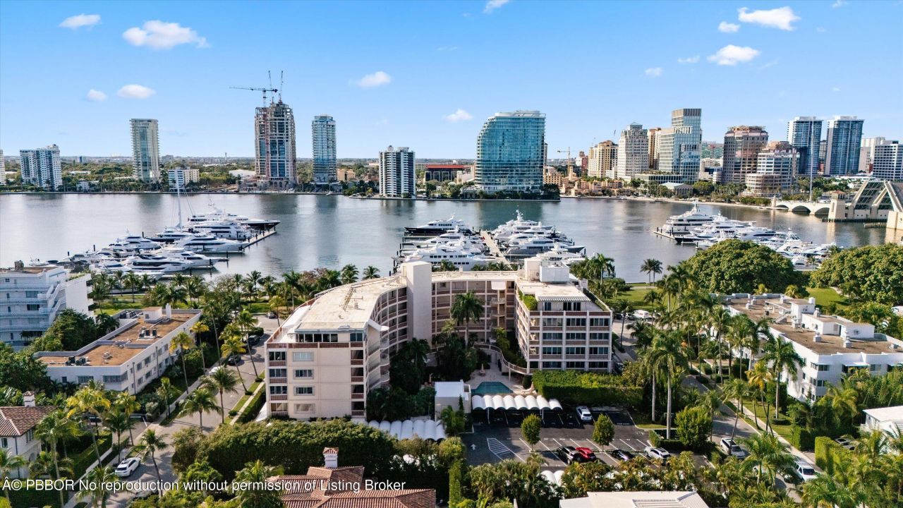 369 S Lake Drive, Unit 2E, Palm Beach, FL 33480 Photo