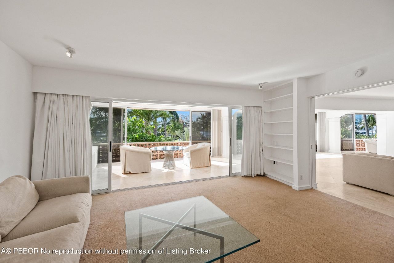 369 S Lake Drive, Unit 2E, Palm Beach, FL 33480 Photo