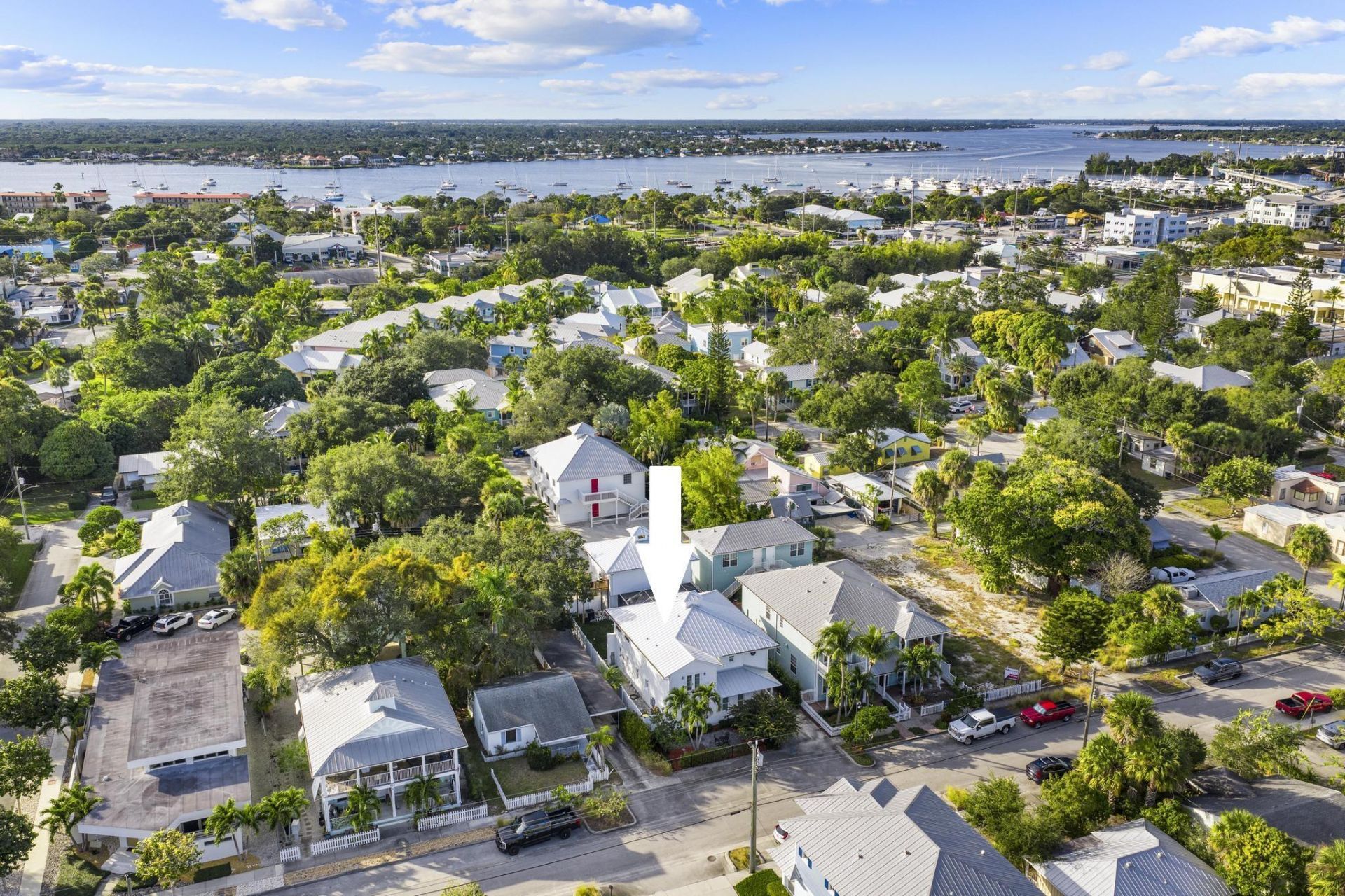 516 SW Camden Avenue, Stuart, FL 34994 Photo